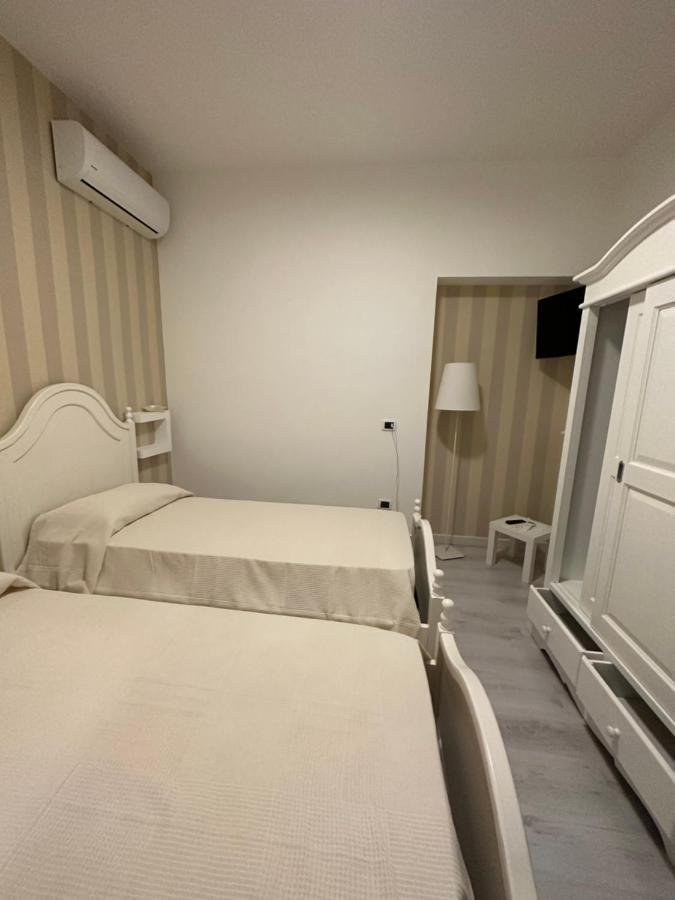 B&B By Family L&G Vibo Valentia Marina Exterior foto
